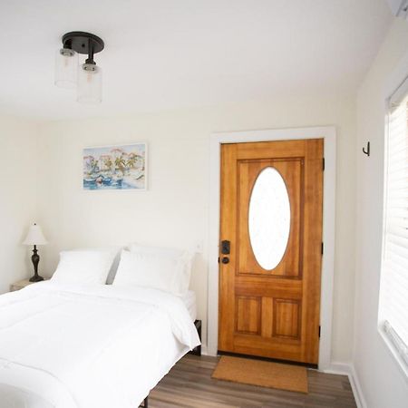 Cozy Studio - Blocks From The Ocean! Jacksonville Beach Esterno foto