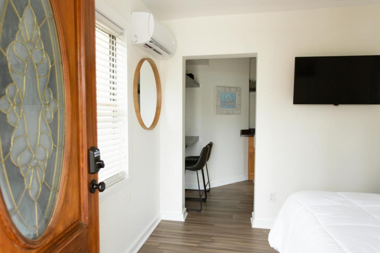 Cozy Studio - Blocks From The Ocean! Jacksonville Beach Esterno foto
